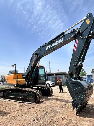 Used Hyundai R215VSN Hydraulic Excavator with Pumps