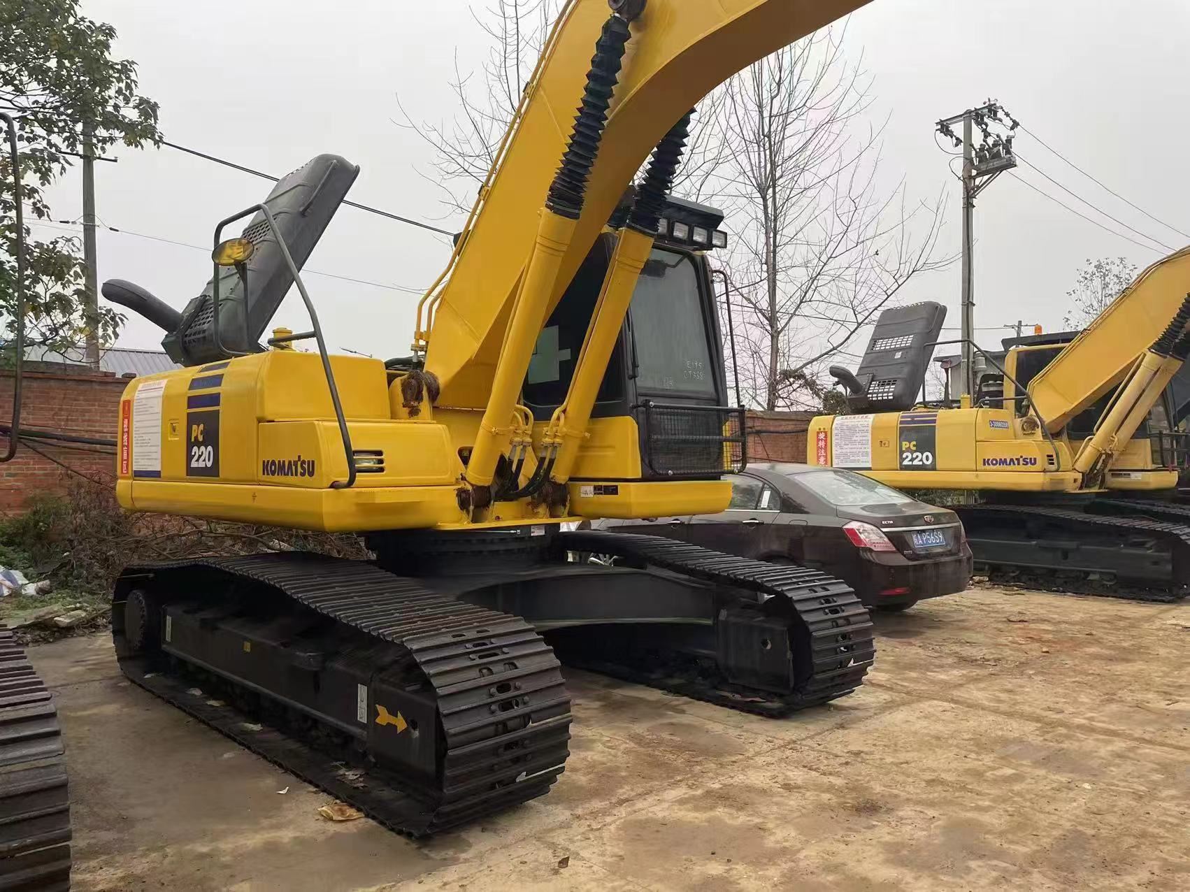 Original Used Japan Komatsu Pc220 Excavator Used 22 Ton Excavator With High Quality/komatsu 220 Excavator at Low Price