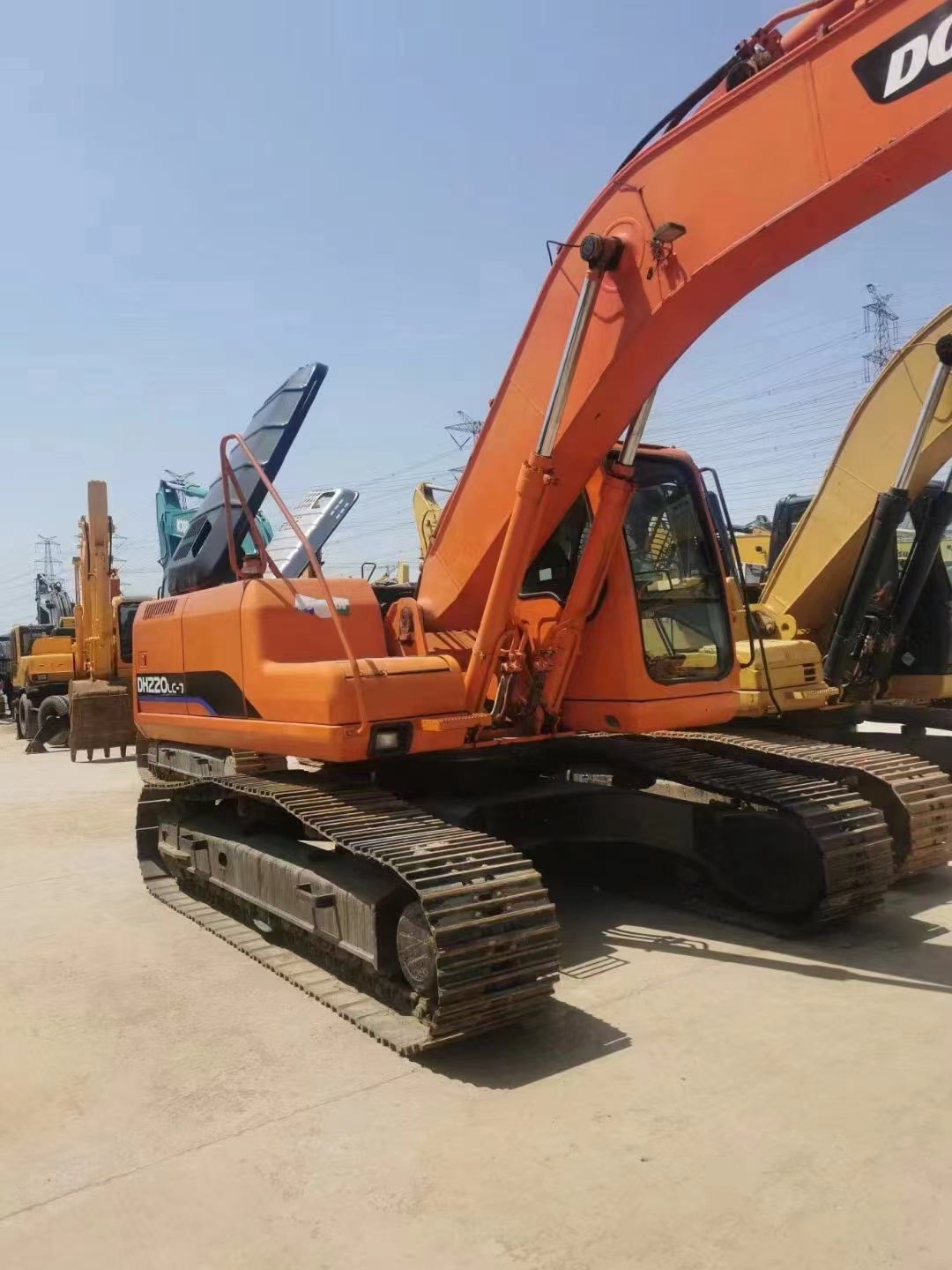 Used Doosan DH220-7 Excavator with Hydraulic Pump