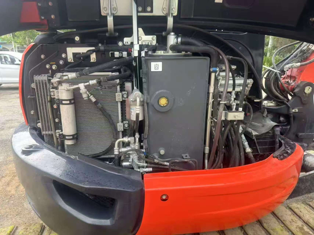 Used Kubota KX163 Mini Crawler Excavator with Hydraulic Pump in Cheap Price