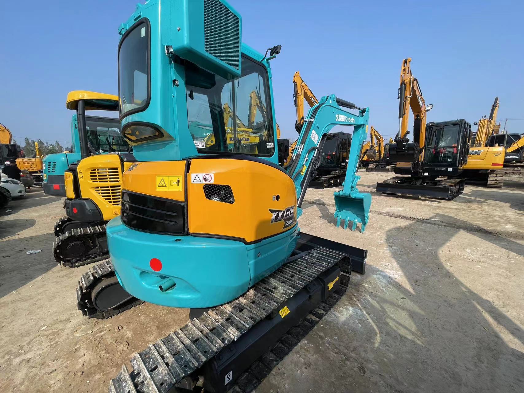 Used Kubota KX135 Mini Crawler Excavator with Hydraulic Pump in Cheap Price