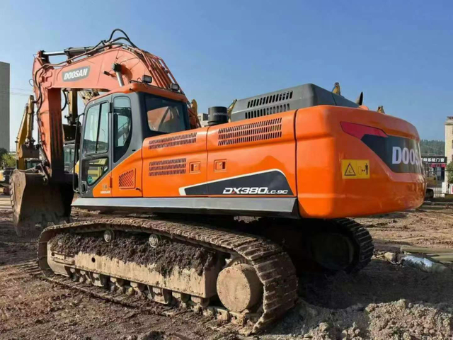 Used Doosan DX380LC-9C Crawler Excavator with Hydraulic Pump