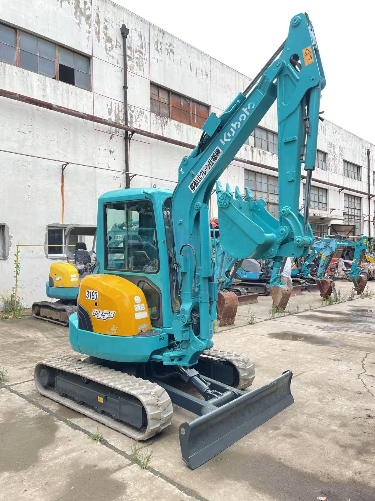Used Kubota U35 Mini Crawler Excavator with Hydraulic Pump in Cheap Price