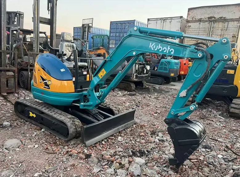 Used Kubota U20 Mini Crawler Excavator with Hydraulic Pump in Cheap Price