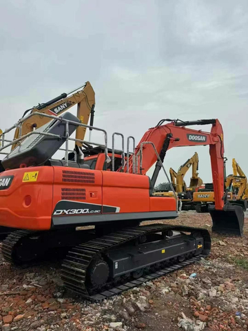 Used Doosan DX300LC-9C Excavator with Hydraulic Pump