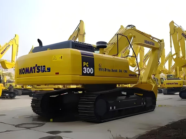 Komatsu PC300