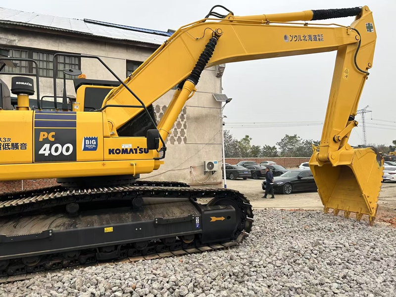 Komatsu PC400