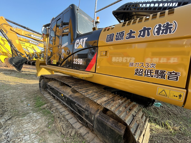 Caterpillar329