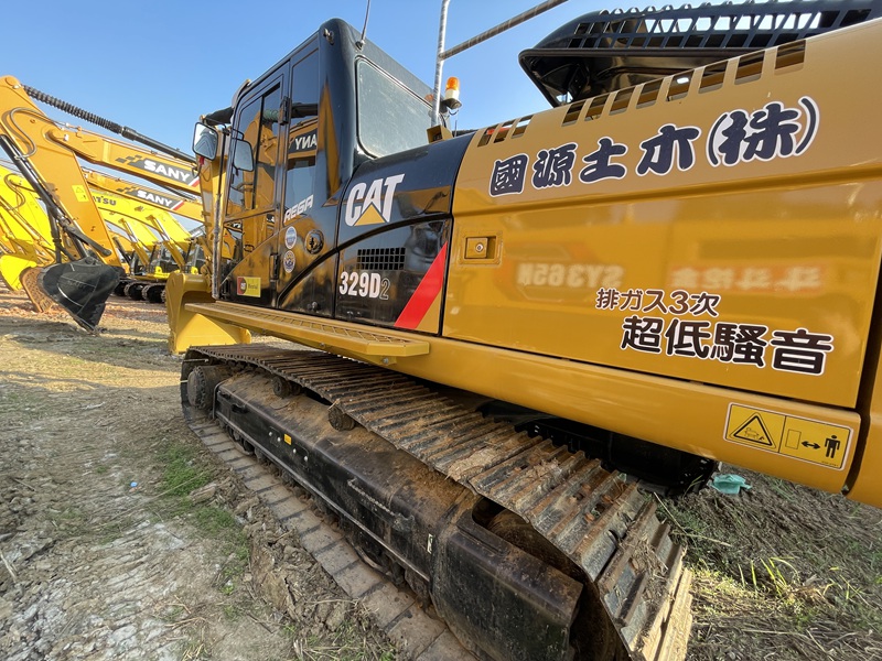 Caterpillar329
